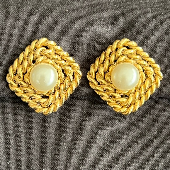 Vintage Faux Pearl Earrings - Picture 2 of 14